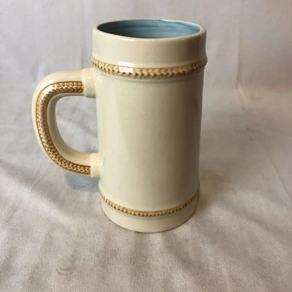 RUSS BERRIE & COMPANY vintage hand-painted ceramic stein/mug Hockey player